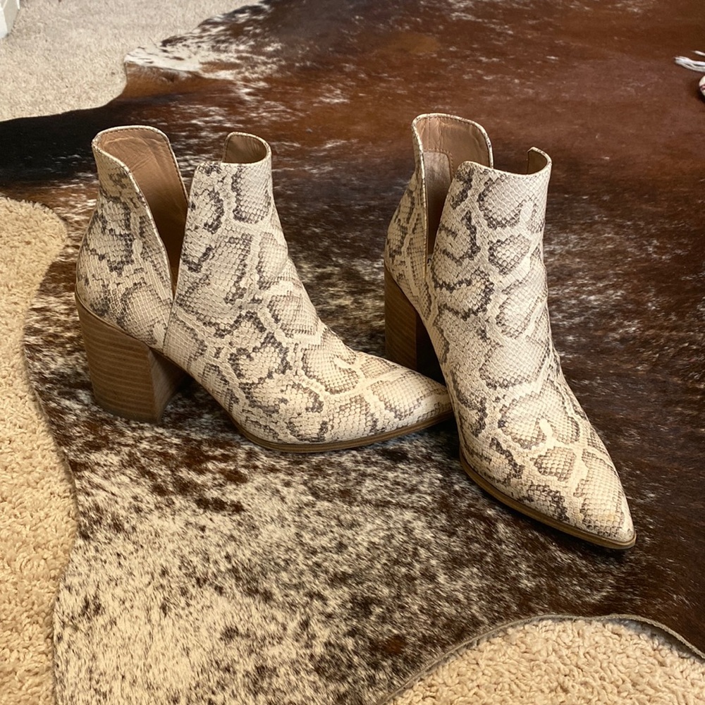 Steve Madden Kaylah Booties